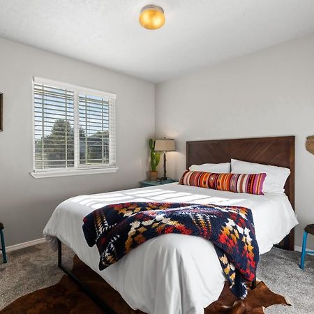 Southwestern Style 4 Bedroom Nampa Home Sleeps 16! Esterno foto