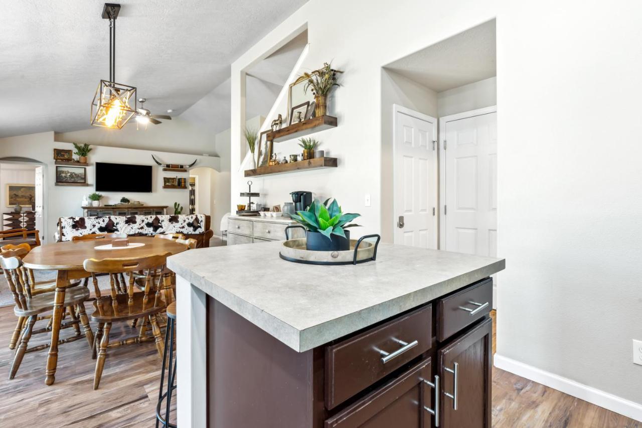 Southwestern Style 4 Bedroom Nampa Home Sleeps 16! Esterno foto