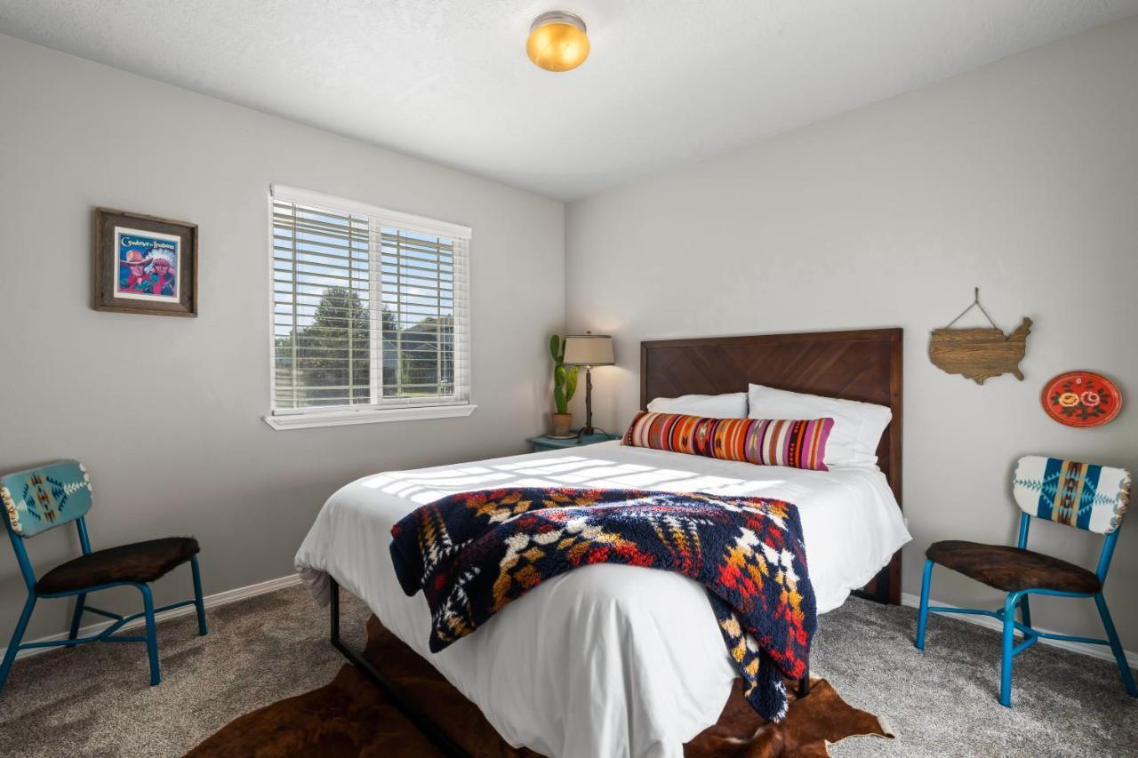 Southwestern Style 4 Bedroom Nampa Home Sleeps 16! Esterno foto